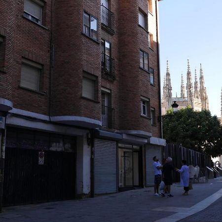 Atuaire Home Vivienda En Perfecta Ubicacion Al Lado De La Catedral De Burgo Eksteriør billede