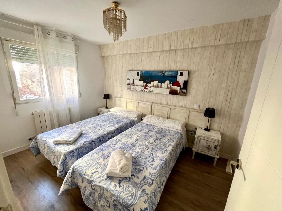Atuaire Home Vivienda En Perfecta Ubicacion Al Lado De La Catedral De Burgo Eksteriør billede
